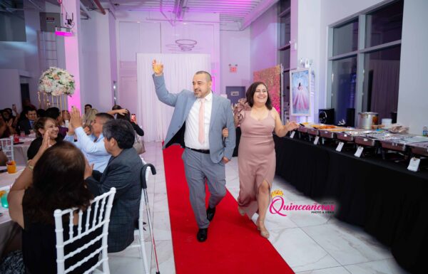 The party of Yazmine Quinceanera Inspiration ideas @quinceanerasapp Gallery 10