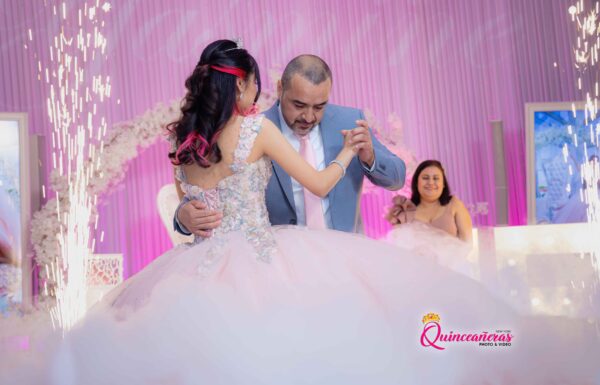 The party of Yazmine Quinceanera Inspiration ideas @quinceanerasapp Gallery 14